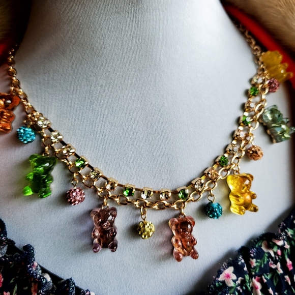 Nwt Betsey Johnson Gummy Bear Frontal Necklace - Picture 8 of 17